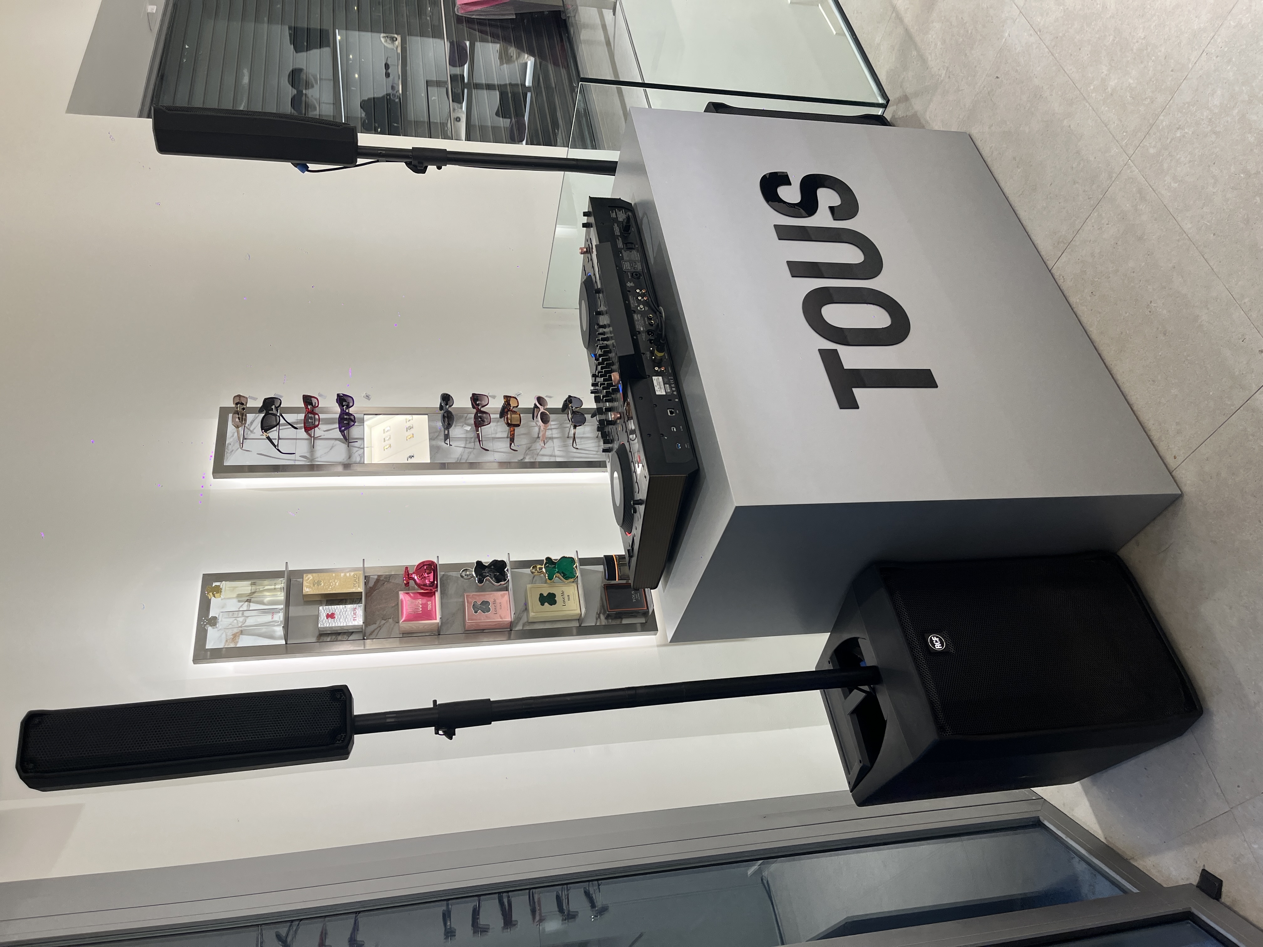 Producción para Tous - Diseño & DJ Set - Sonido Norte