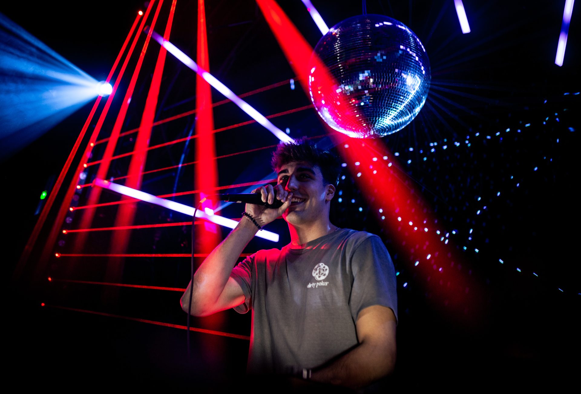 Cuánto cuesta un DJ para boda en Bilbao o Cantabria