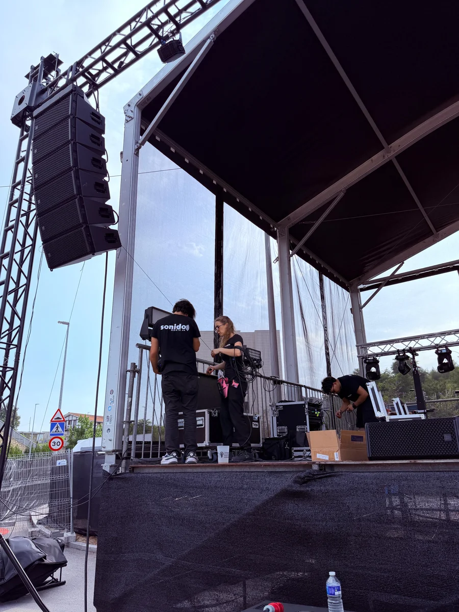 Montaje del Line Array suspendido