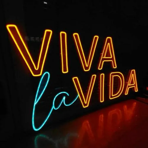 Alquiler Neón "Viva la Vida"